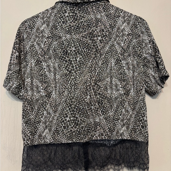VERO MODA NWT Animal Print & Lace Hem Blouse - Picture 2 of 9